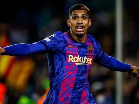 Liverpool sẵn sàng đãi ngộ khủng để cướp mục tiêu của Man United