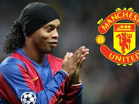 "Ronaldinho đã lừa tôi gia nhập Man United!"