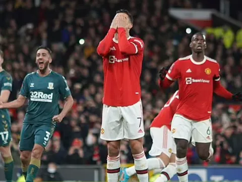 HLV Middlesbrough nói thẳng về đẳng cấp của Man Utd