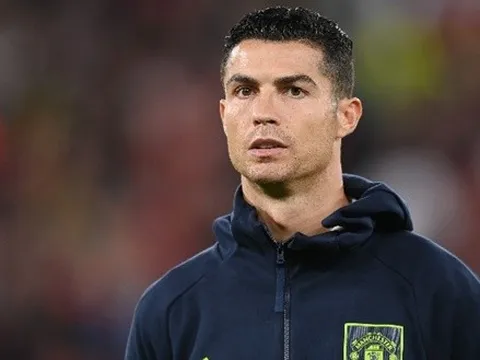 Romano nói lời chắc nịch về thương vụ Chelsea - Ronaldo
