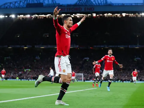 Garth Crooks khuyên Cristiano Ronaldo rời khỏi châu Âu