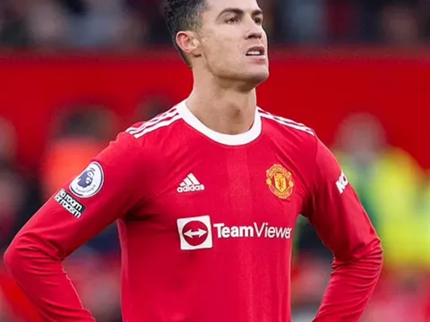 Saha chỉ ra nguyên nhân khiến Ronaldo sa sút ở Man United
