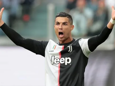 Ronaldo gặp Chủ tịch, yêu cầu Juventus mua ngay sao Man Utd