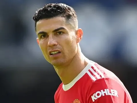 Ronaldo gặp rắc rối vì bị cáo buộc hành hung CĐV nhí