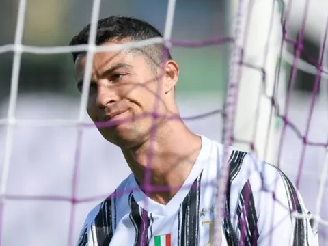Ronaldo gây thất vọng tràn trề, Juventus có nguy cơ văng khỏi tốp 4