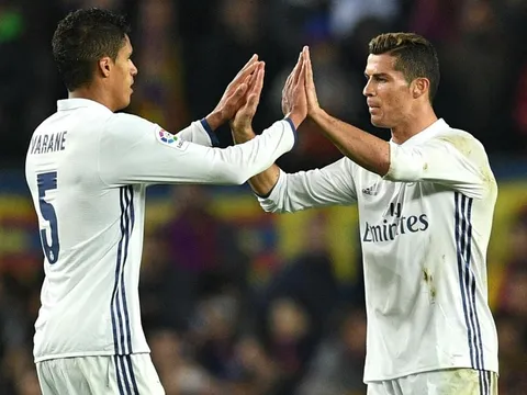 Ronaldo gieo rắc hy vọng về một thương vụ bom tấn hoàn hảo cho M.U