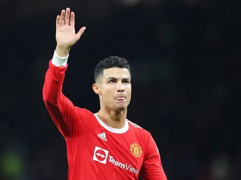 Ronaldo làm rõ quan điểm với Man Utd và Sir Alex sau cuộc đàm phán