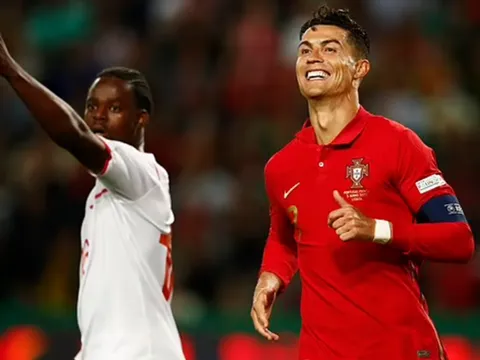 Ronaldo lập cú đúp, Bồ Đào Nha 'nghiền nát' Thụy Sĩ