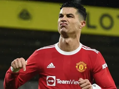 Ronaldo ngạo nghễ: "Các kỷ lục tự tìm đến tôi"
