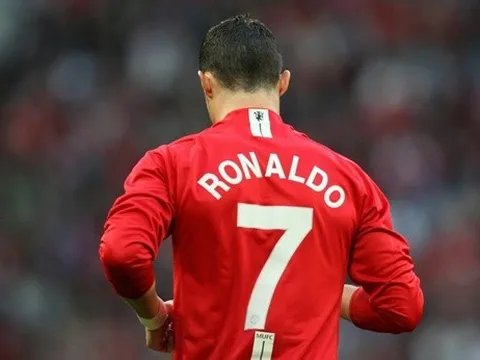 5 cái tên khiến người hâm mộ không cam lòng khi rời MU