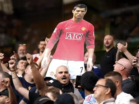 Lần đầu cho 2 tân binh, Ronaldo xuất hiện khi M.U thắng nhọc Wolves