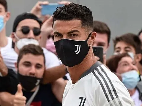Ronaldo xuất hiện, coi như chốt khả năng quay lại M.U