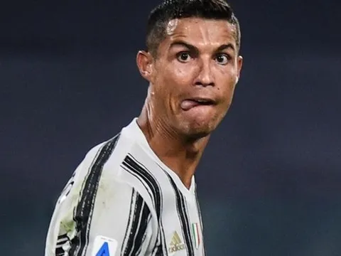 Bị chỉ trích vì trở về Juventus, Ronaldo ngay lập tức đáp trả