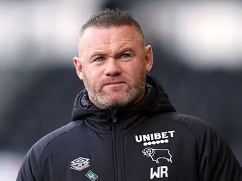 Louis Saha: 'Rooney là HLV hoàn hảo cho Everton'