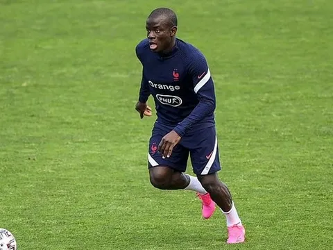 Rooney: "Makelele và Toure hòa làm 1 cầu thủ"