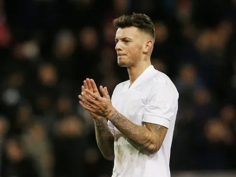 Roy Keane: 'Arsenal mặc áo giống Real nhưng đá như đội nghiệp dư'