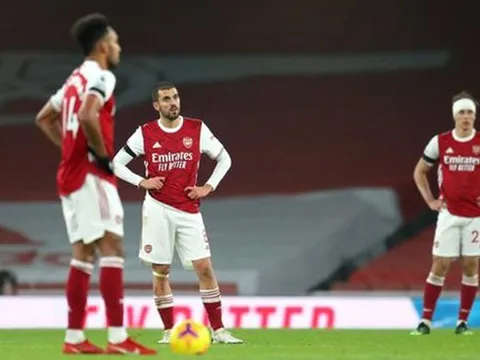 Roy Keane: "Cầu thủ Arsenal chơi tệ và đá bóng rất ẻo lả"