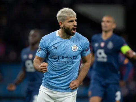 Roy Keane chỉ rõ lý do khiến Aguero "mất tích" tại Man City