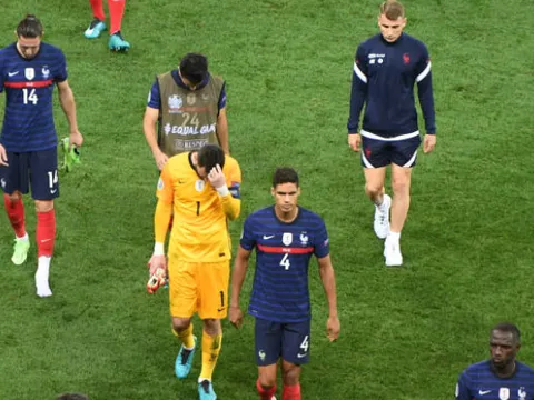 Roy Keane lý giải việc Pháp thua cay đắng Thụy Sĩ