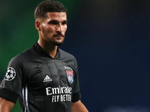 Rục rịch tái khởi động vụ Aouar, Arsenal lập tức gặp trở ngại lớn từ Serie A