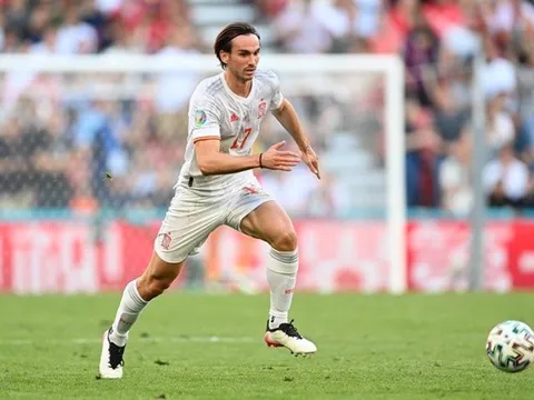 Real cạnh tranh 'máy phối bóng' với Man Utd