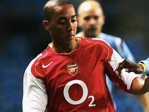 Những cầu thủ vô danh trong mùa giải bất bại của Arsenal