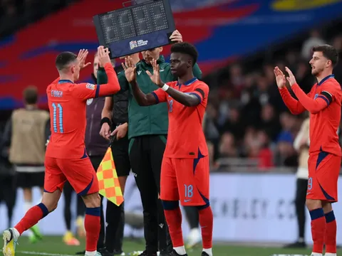 Agbonlahor khen sao Arsenal xuất sắc hơn Foden