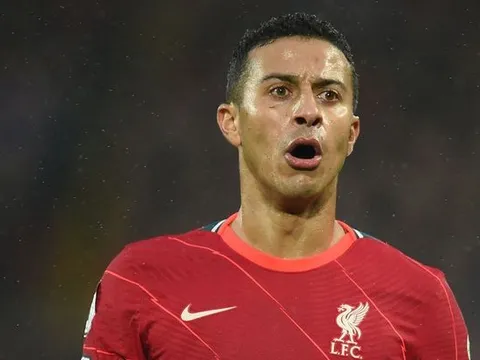 Klopp phản ứng trước khả năng Thiago nghỉ hết mùa
