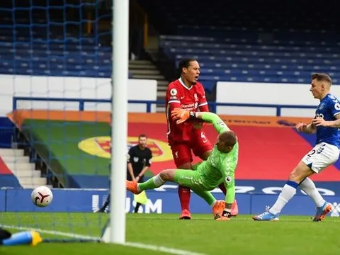 Sốc với lý do thực sự giúp Jordan Pickford thoát thẻ đỏ