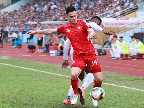 Adriano Schmidt: Đặng Văn Lâm thứ hai của tuyển Việt Nam