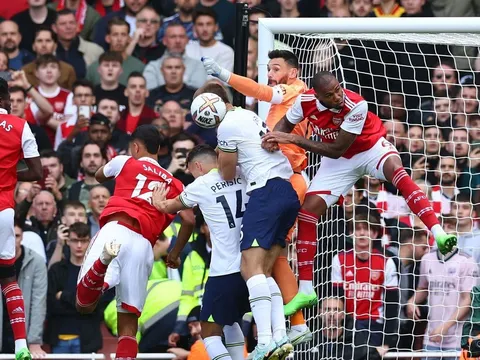 Điên rồ Arsenal