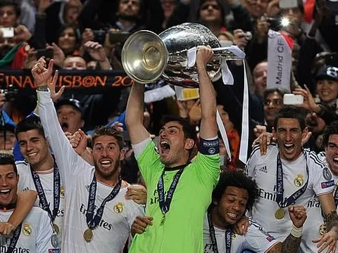 ĐHTB Champions League của Roberto Carlos: Chỉ 2 cái tên ngoài Real