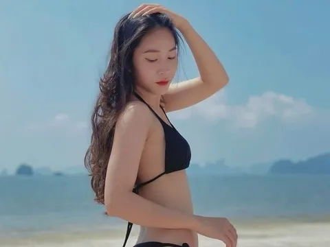 Sắc vóc nóng bỏng của đội trưởng U18 nữ Việt Nam