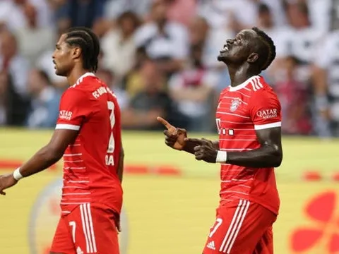 Sadio Mane 'mở tài khoản', Bayern hủy diệt Frankfurt