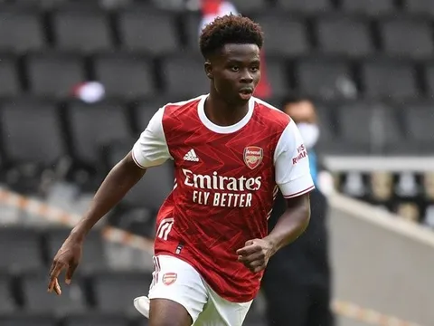 'Cậu ấy là cầu thủ trẻ giỏi nhất được Arsenal đào tạo'