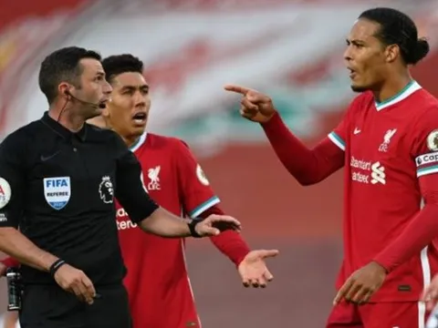 Salah cứu rỗi Van Dijk, Liverpool thắng nghẹt thở trong trận cầu có đến 7 bàn