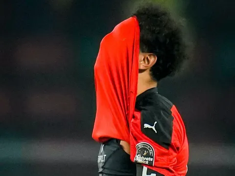 Salah đá hỏng 11m, Senegal của Mane loại Ai Cập theo kịch bản điên rồ