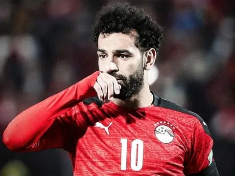 Salah nói 1 điều trong phòng thay đồ, bộ trưởng Ai Cập cắt ngang lời