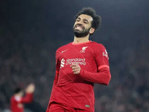 Salah sút dội cột 2 lần trong trận thua của Liverpool