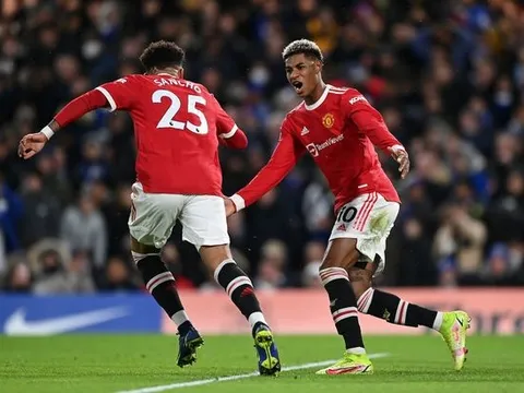 Ten Hag mang đến cậu học trò có thể giải quyết vấn đề của Sancho và Rashford