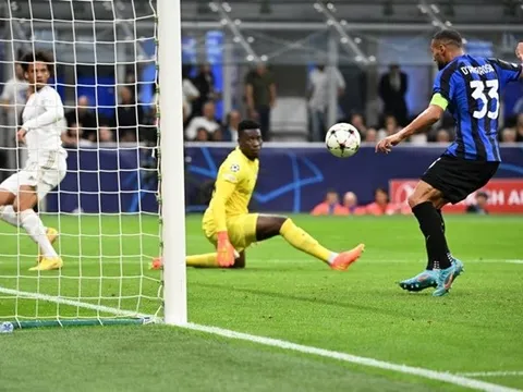 Bayern hành hạ Inter trên sân nhà