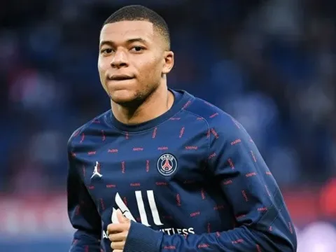 Sáng tỏ chuyện gia hạn của Mbappe