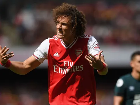 Sao Arsenal: "Emery luôn cống hiến hết 100% khả năng"