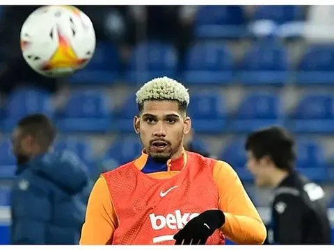 Sao Barca bắn tín hiệu cho Man Utd và Chelsea