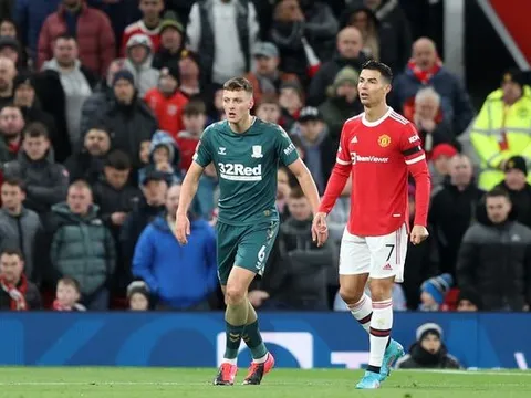 Sao Boro thừa nhận không dám nhìn thẳng vào Ronaldo