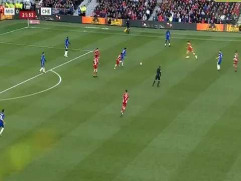 Sao Chelsea chơi ngông, hai lần nhảy múa trước khung thành của Mendy