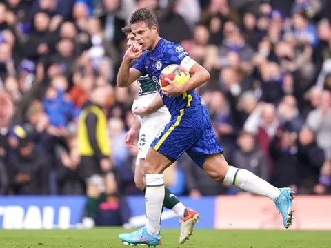 Sao Chelsea: "Tôi không quen với khu vực vòng cấm"