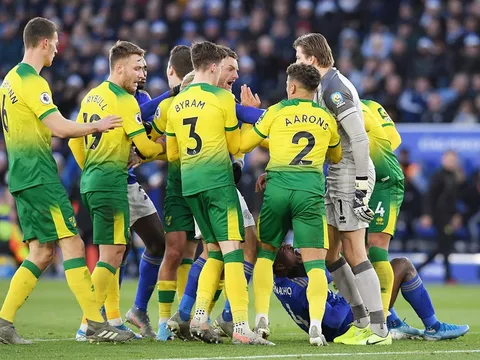 Sao Leicester suýt bị 'tẩn' vì động thái thiếu fair play