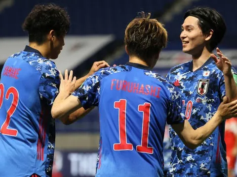 Sao Liverpool ghi bàn, ĐT Nhật Bản hủy diệt Tajikistan