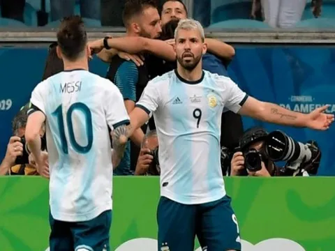 Sao Man City: "Tôi với Messi như một cặp vợ chồng già vậy"